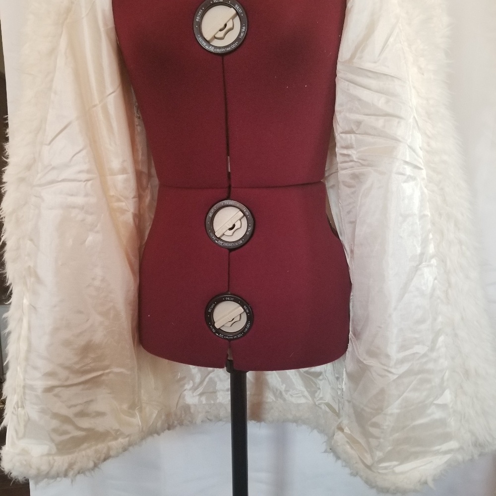 Sz S Cream Open Front Shaggy Teddy Bear Coat - Picture 7 of 8